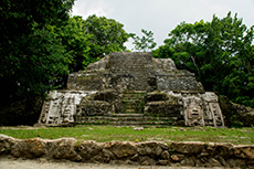 Belize City Lamanai Mayan Ruins cruise excursion
